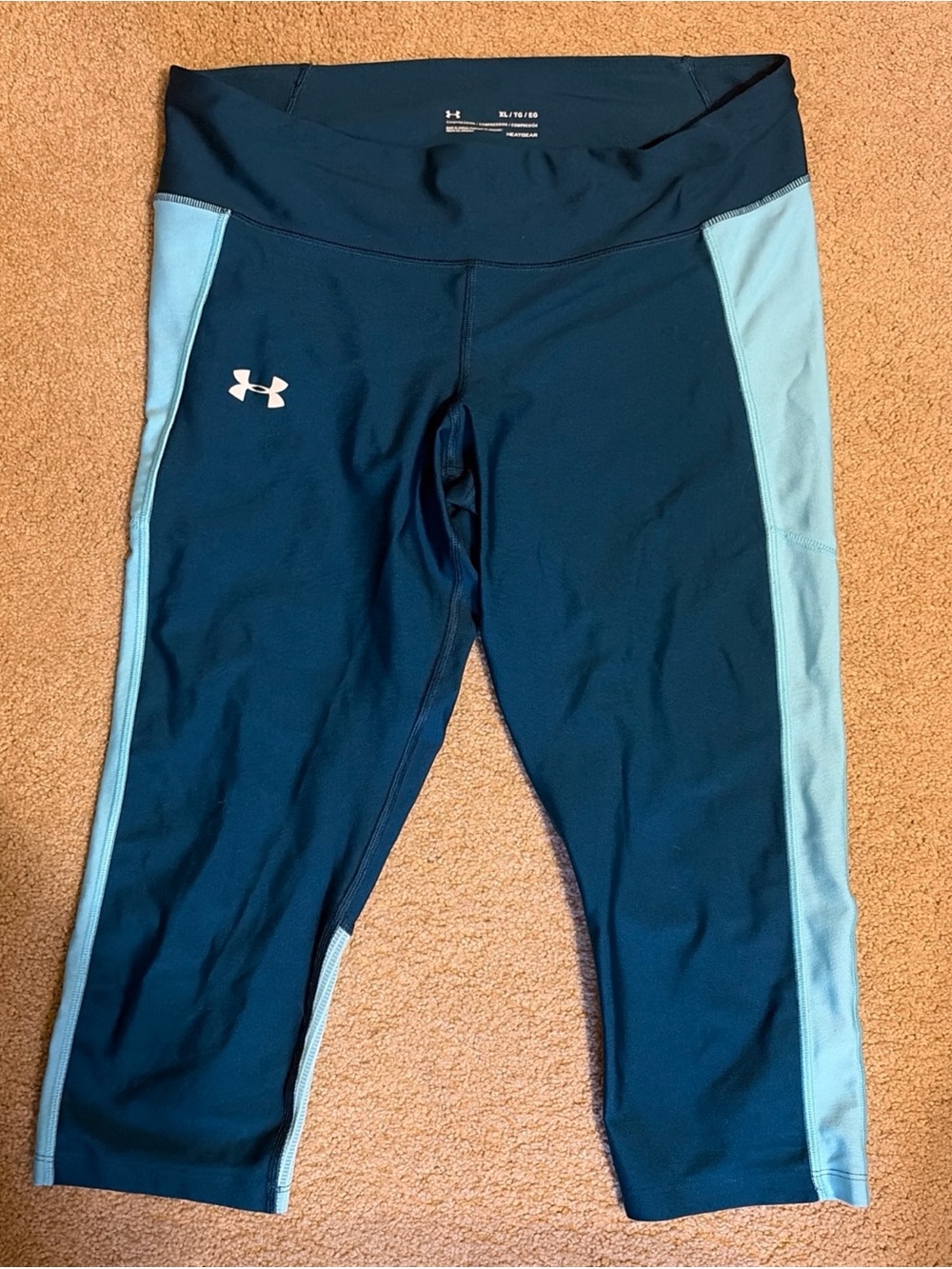 Under Armour women’s cropped leggings XL back zip pocket Heatgear compression - Picture 2 of 11